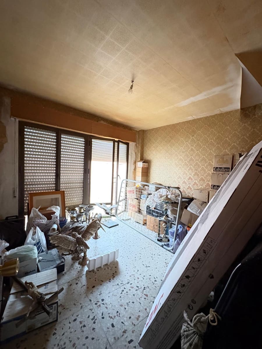 4 bedroom Flat for sale in Rojales - € 78,500 (Ref: 9513520)