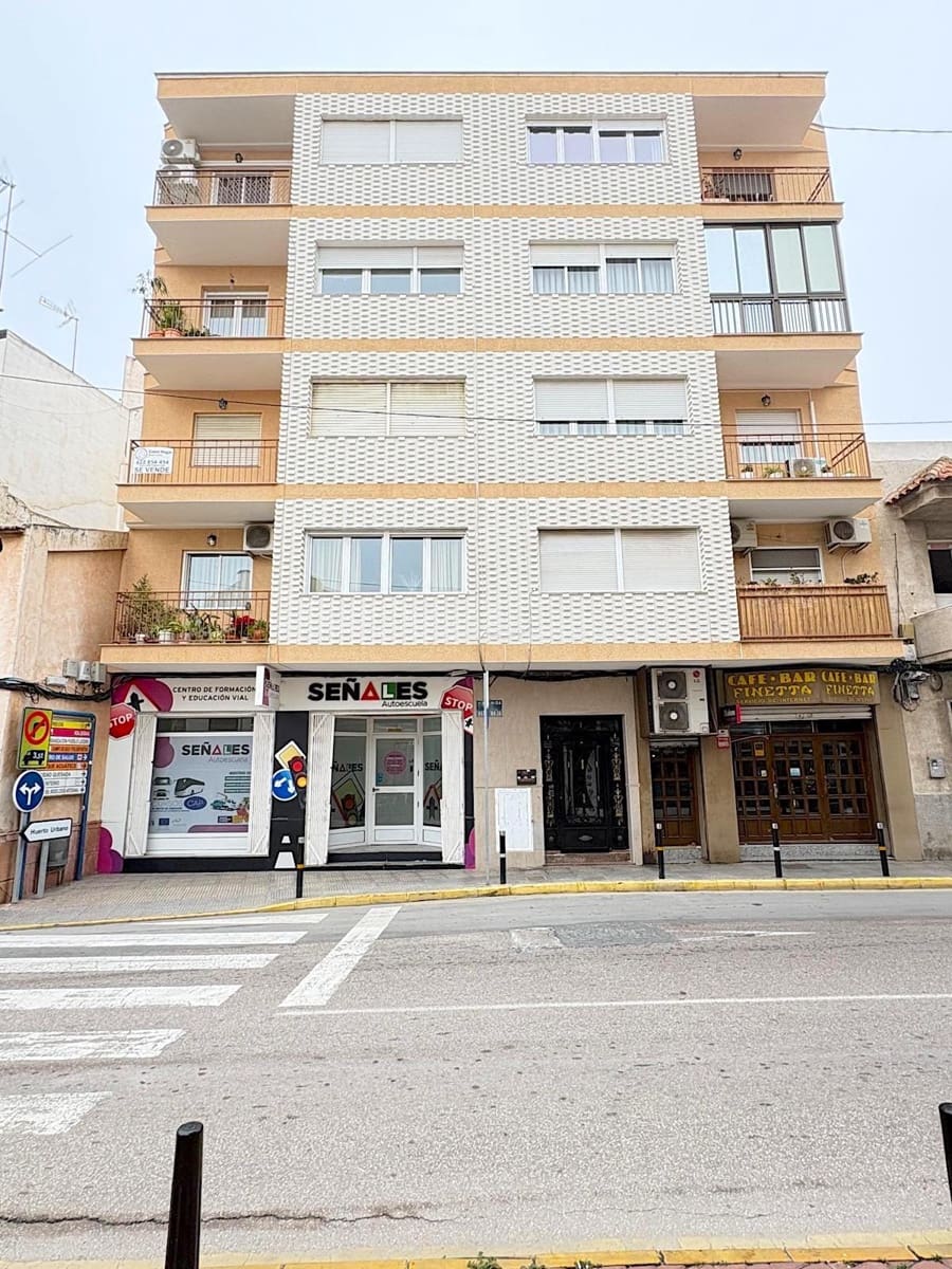 4 bedroom Flat for sale in Rojales - € 78,500 (Ref: 9513520)