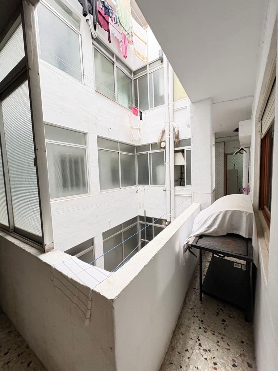 4 bedroom Flat for sale in Rojales - € 78,500 (Ref: 9513520)