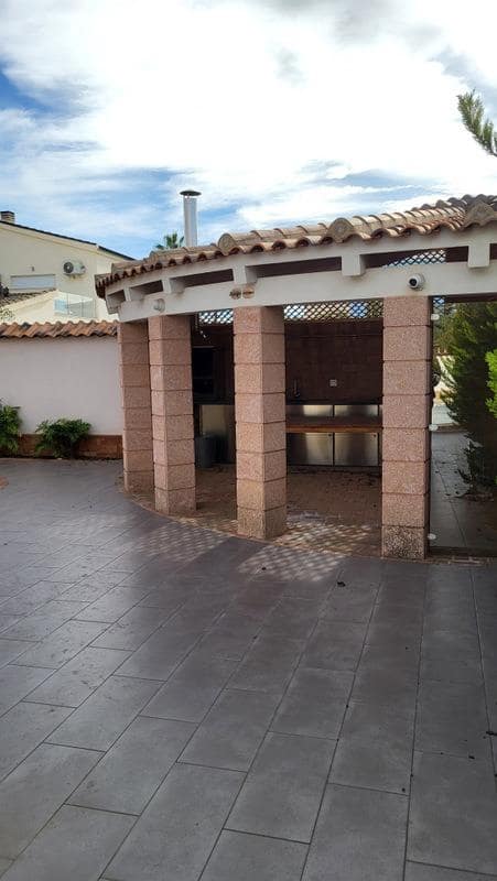 4 bedroom Villa for sale in Ciudad Quesada with pool garage - € 859,000 (Ref: 9551798)