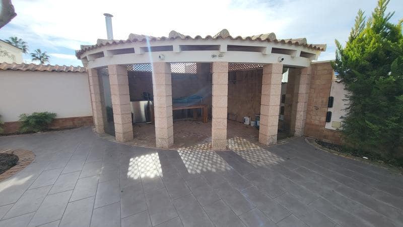 4 bedroom Villa for sale in Ciudad Quesada with pool garage - € 859,000 (Ref: 9551798)