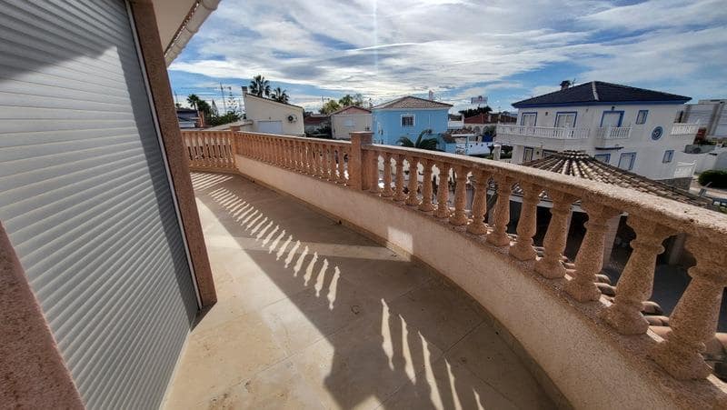 4 bedroom Villa for sale in Ciudad Quesada with pool garage - € 859,000 (Ref: 9551798)