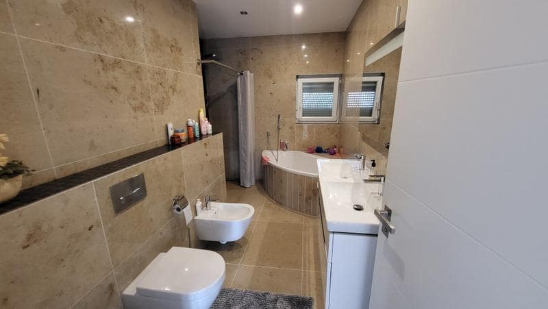 4 bedroom Villa for sale in Ciudad Quesada with pool garage - € 859,000 (Ref: 9551798)