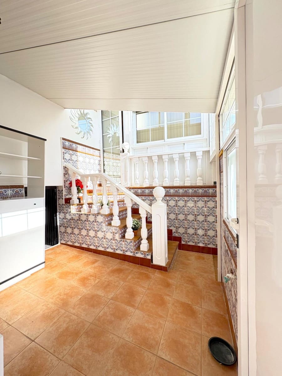 3 quarto Apartamento para venda em La Siesta com piscina garagem - 194 900 € (Ref: 9583029)