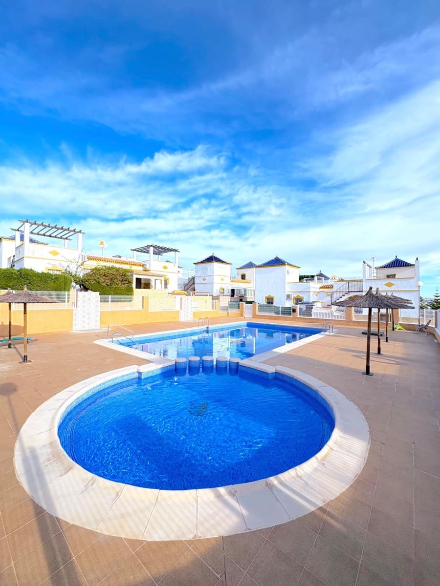 3 quarto Apartamento para venda em La Siesta com piscina garagem - 194 900 € (Ref: 9583029)