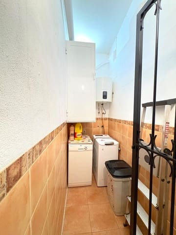 3 quarto Apartamento para venda em La Siesta, Torrevieja com piscina garagem - 194 900 € (Ref: 9583029)