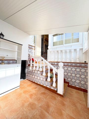 3 quarto Apartamento para venda em La Siesta, Torrevieja com piscina garagem - 194 900 € (Ref: 9583029)