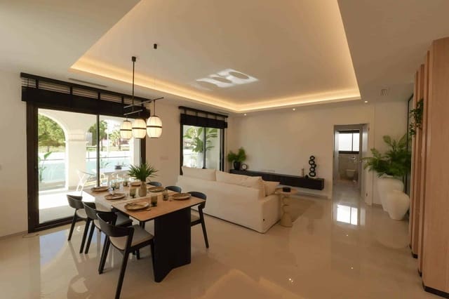 3 bedroom Villa for sale in Doña Pepa, Rojales with pool - € 871,162 (Ref: 9645161)