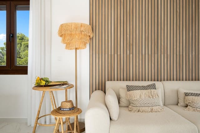 3 bedroom Villa for sale in Polop with pool - € 598,000 (Ref: 9690895)