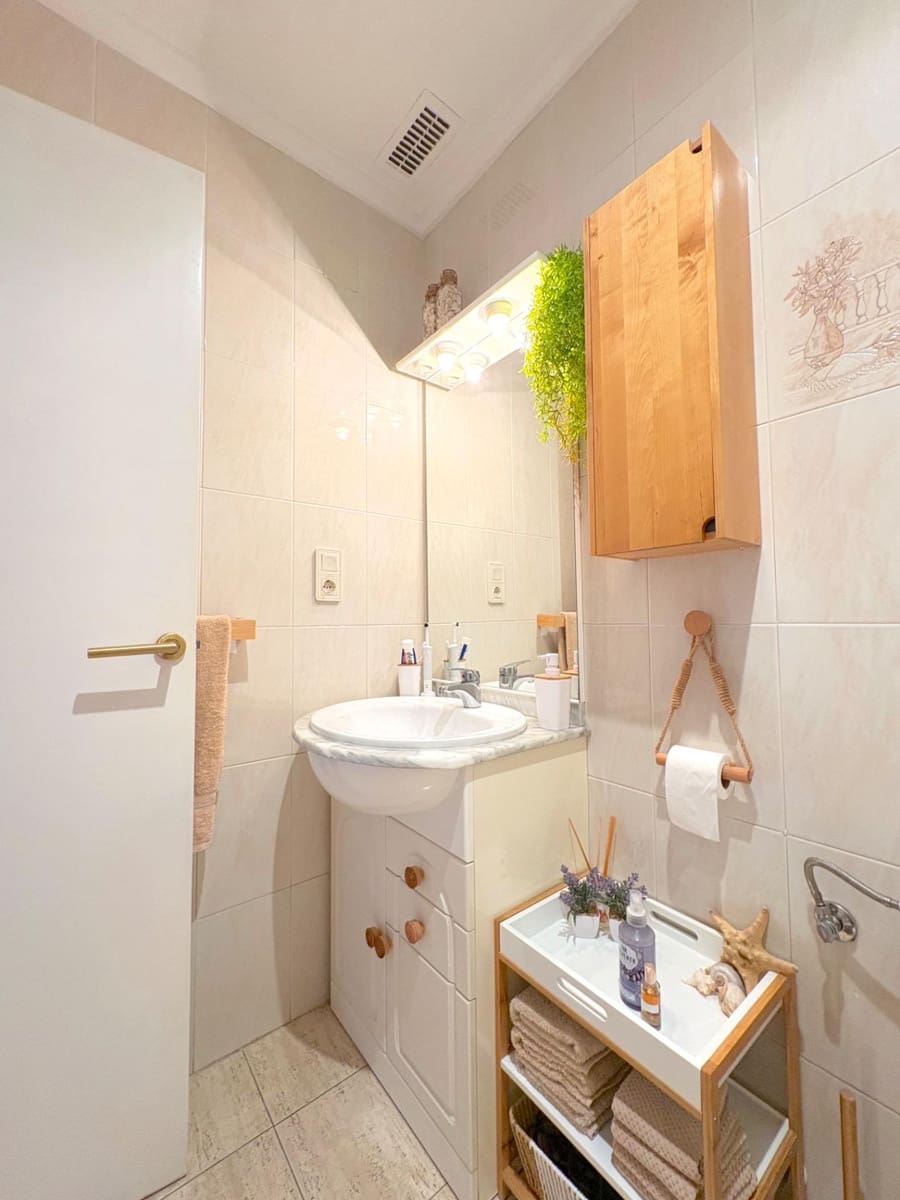 2 soverom Leilighet til salgs i Torrevieja med svømmebasseng - € 133 900 (Ref: 9773192)