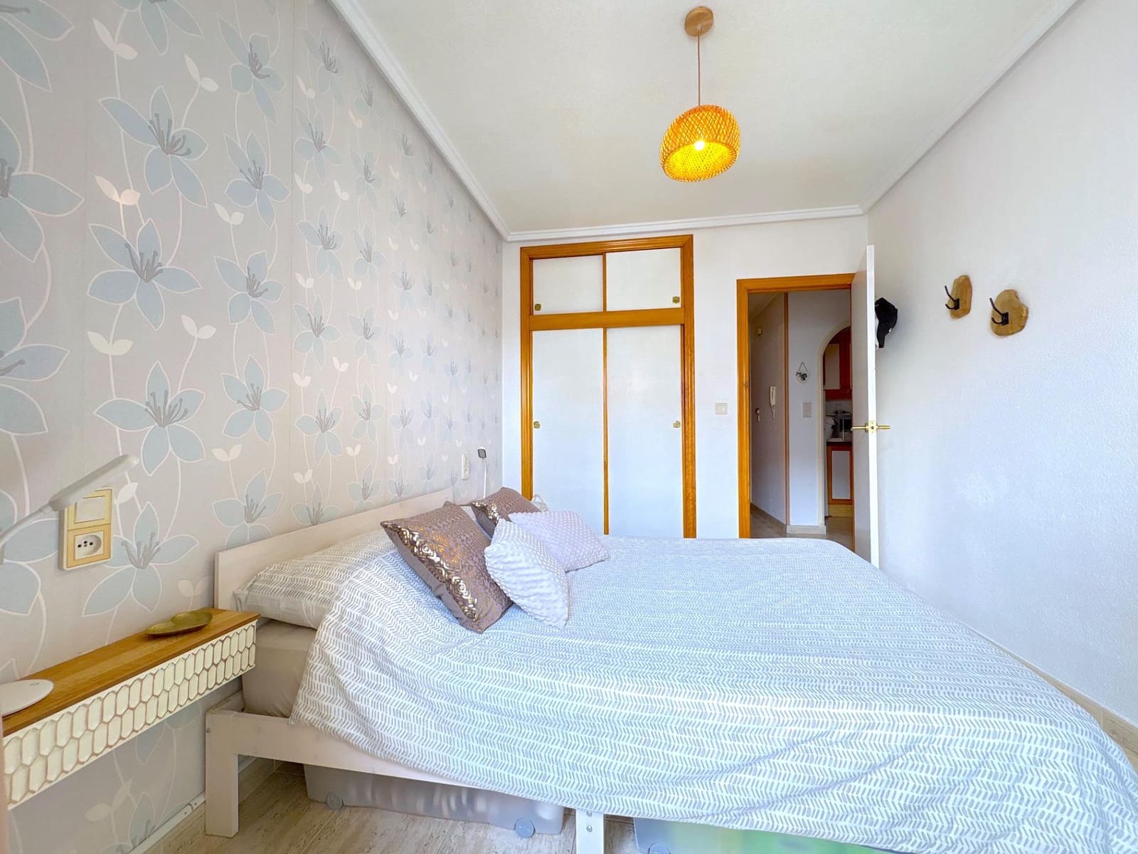 2 soverom Leilighet til salgs i Torrevieja med svømmebasseng - € 133 900 (Ref: 9773192)