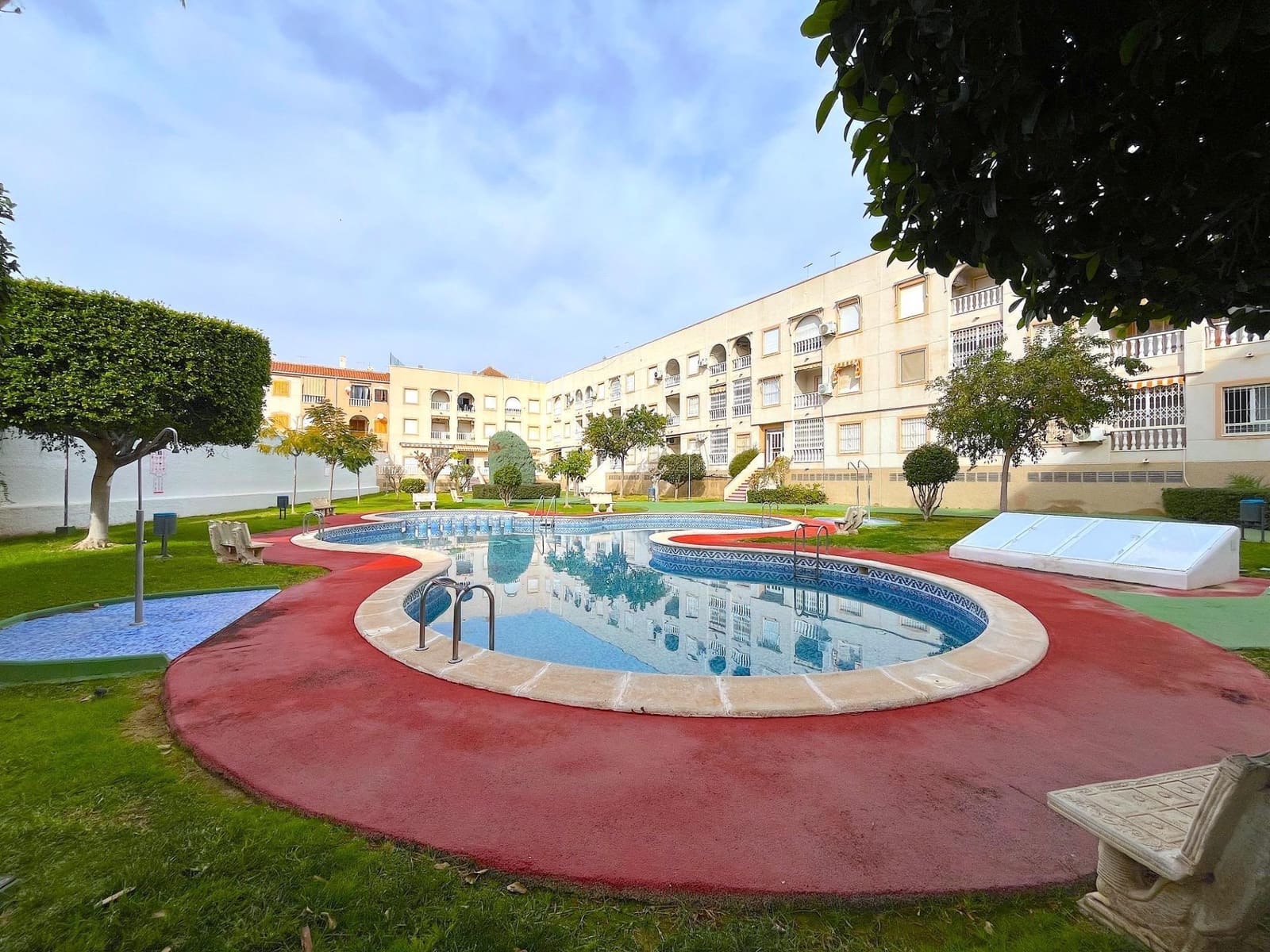 2 soverom Leilighet til salgs i Torrevieja med svømmebasseng - € 133 900 (Ref: 9773192)