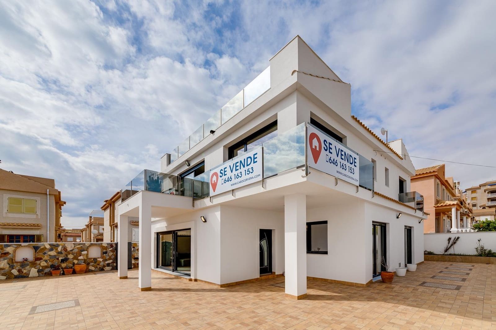 4 soveværelse Villa til salg i Cabo Cervera med swimmingpool - € 990.000 (Ref: 9785036)