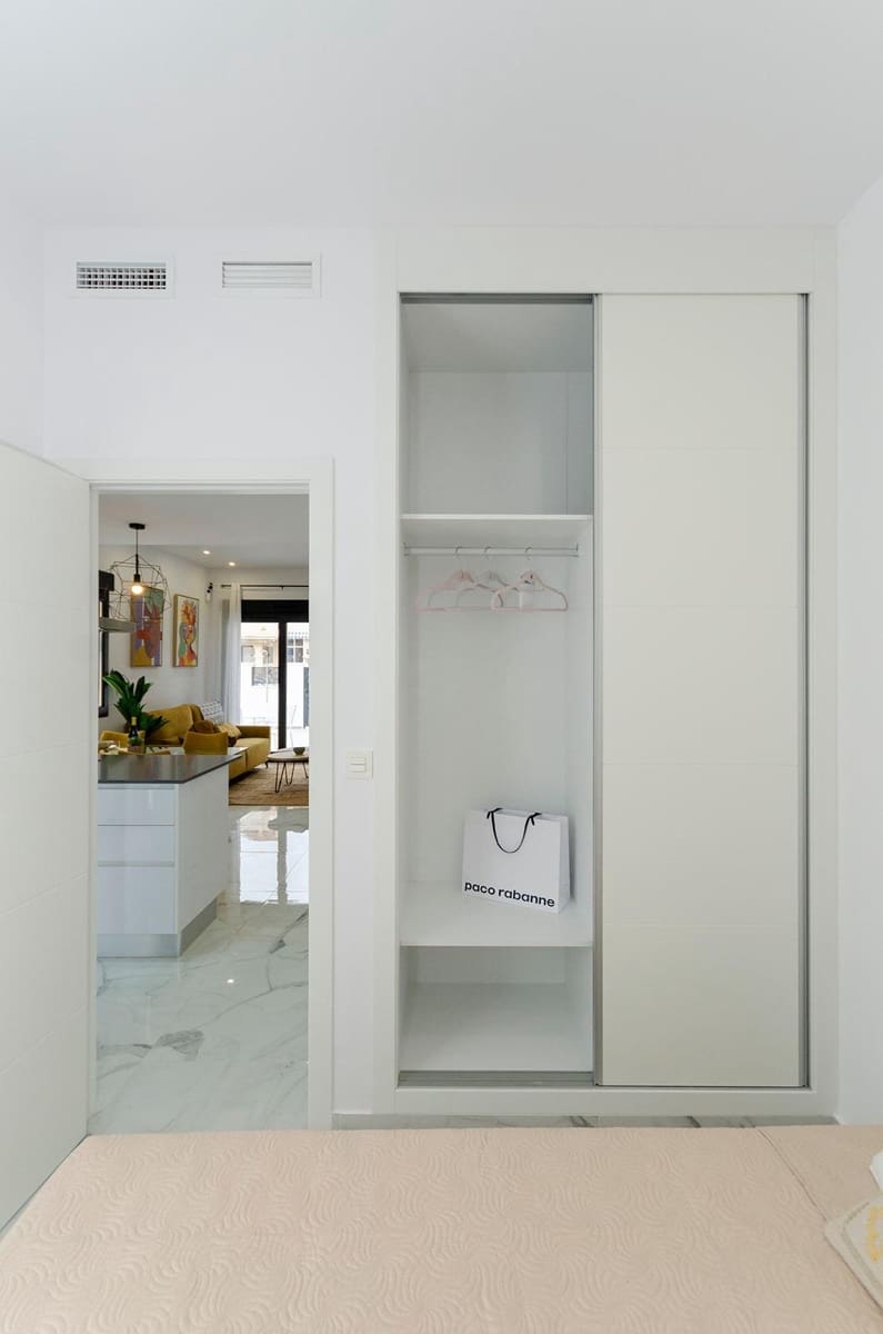 3 chambre Villa/Maison à vendre à El Limonar avec piscine - 424 000 € (Ref: 9791171)