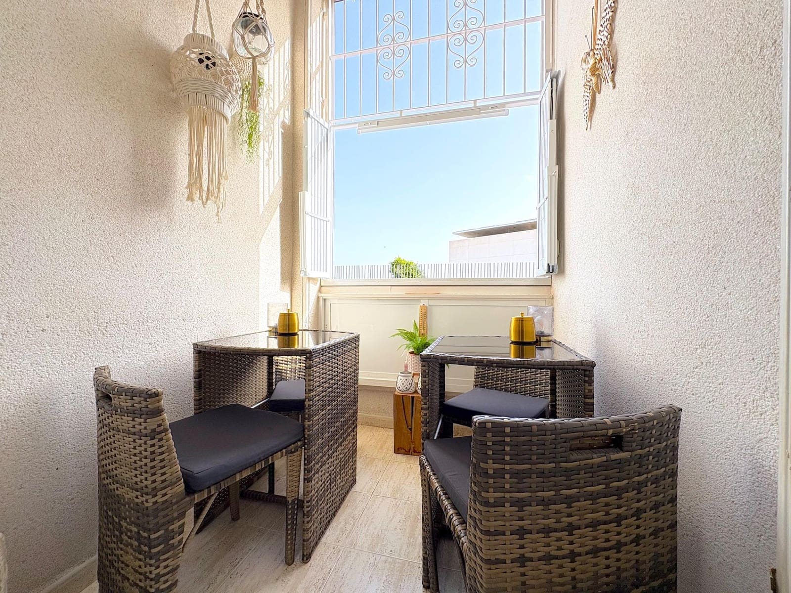 2 slaapkamer Appartement te koop in Torrevieja met zwembad - € 133.900 (Ref: 9804457)