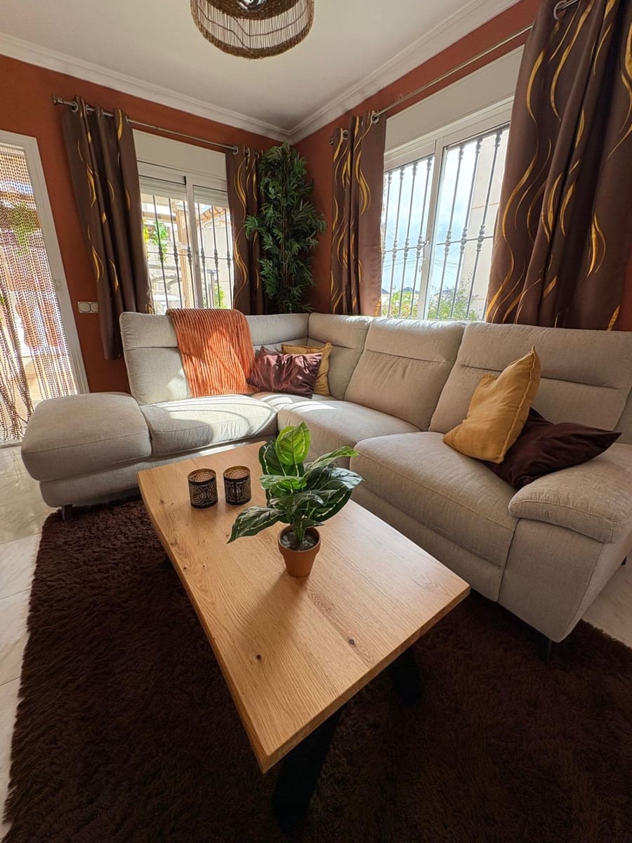 4 sovrum Villa till salu i Ciudad Quesada med pool - 259 000 € (Ref: 9818010)