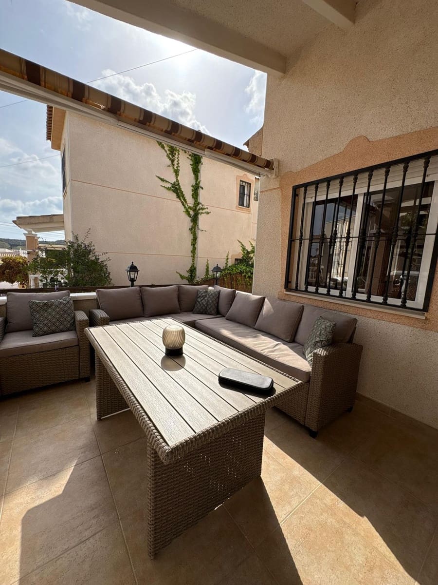 4 sovrum Villa till salu i Ciudad Quesada med pool - 259 000 € (Ref: 9818010)
