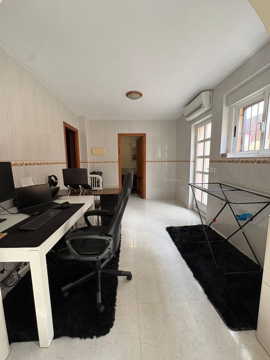4 sovrum Villa till salu i Ciudad Quesada med pool - 259 000 € (Ref: 9818010)