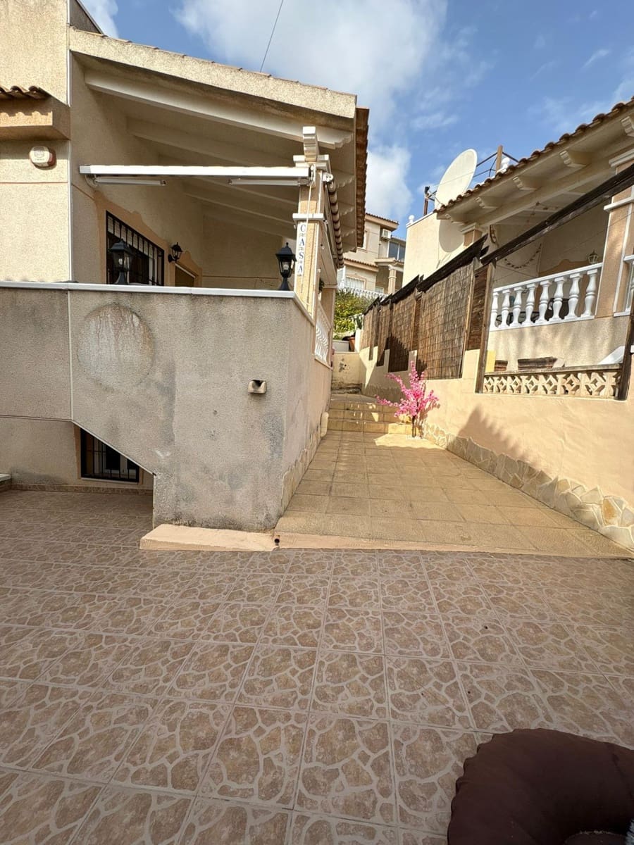 4 sovrum Villa till salu i Ciudad Quesada med pool - 259 000 € (Ref: 9818010)