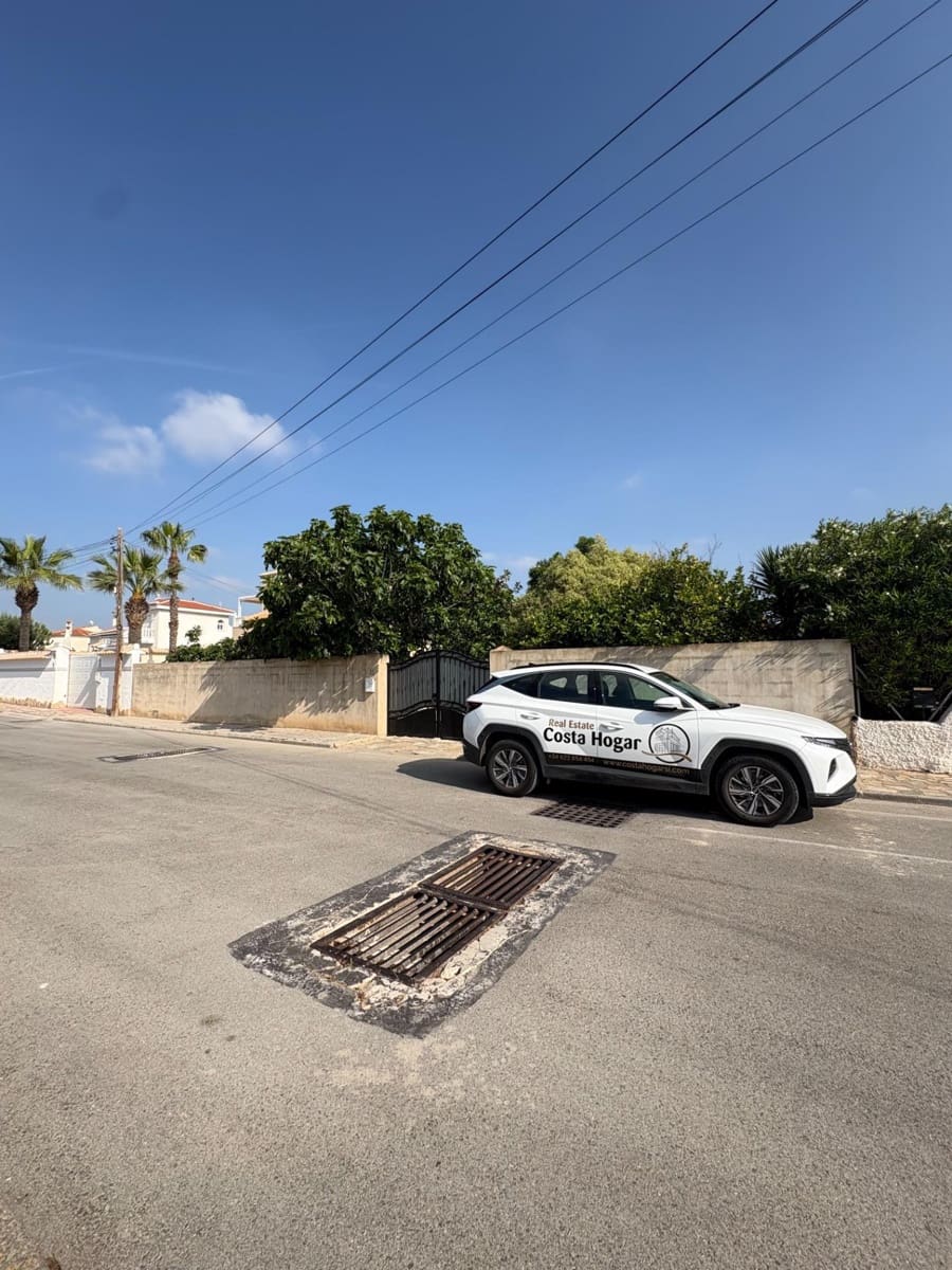 2 bedroom Villa for sale in Rojales with garage - € 289,900 (Ref: 9818011)