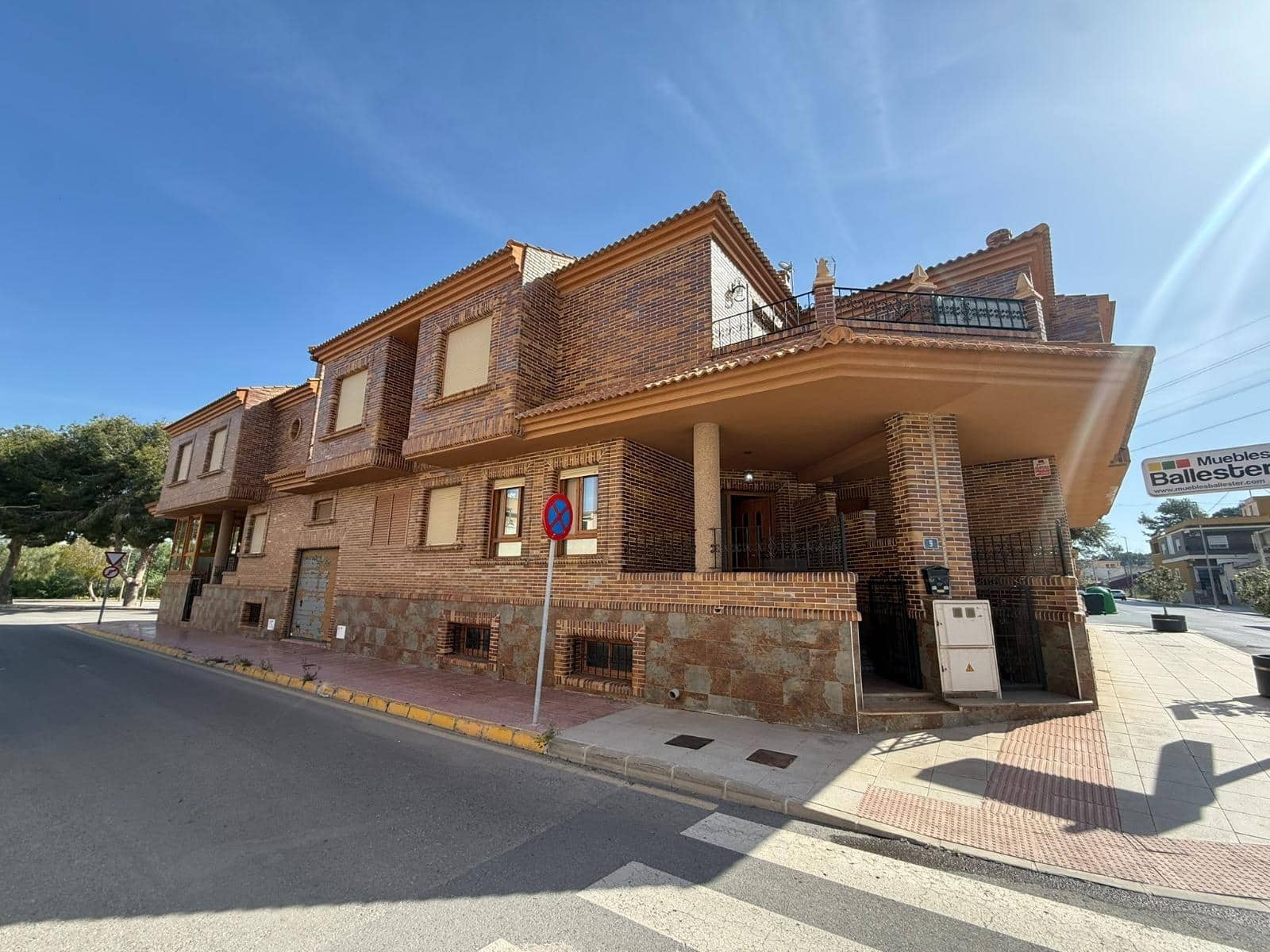 Adosado de 3 habitaciones en Rojales en venta con garaje - 348.000 € (Ref: 9820326)