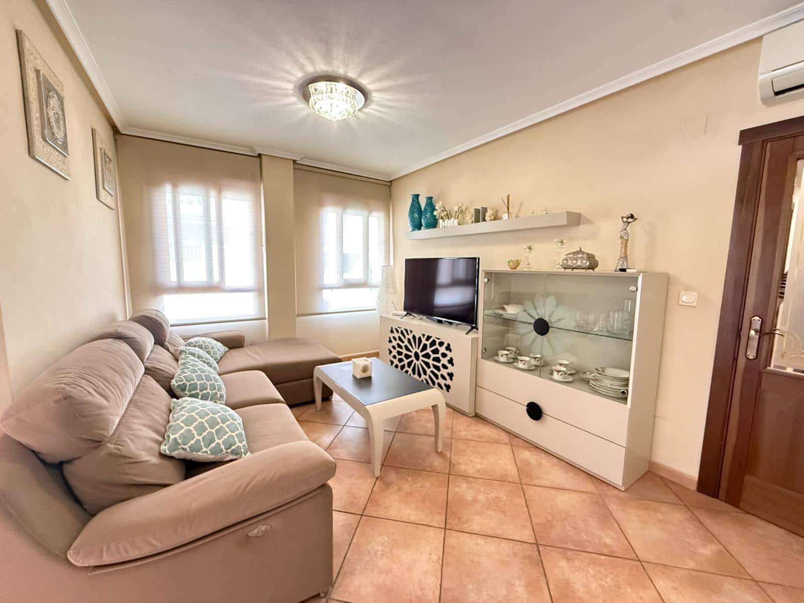 Adosado de 3 habitaciones en Rojales en venta con garaje - 348.000 € (Ref: 9820326)