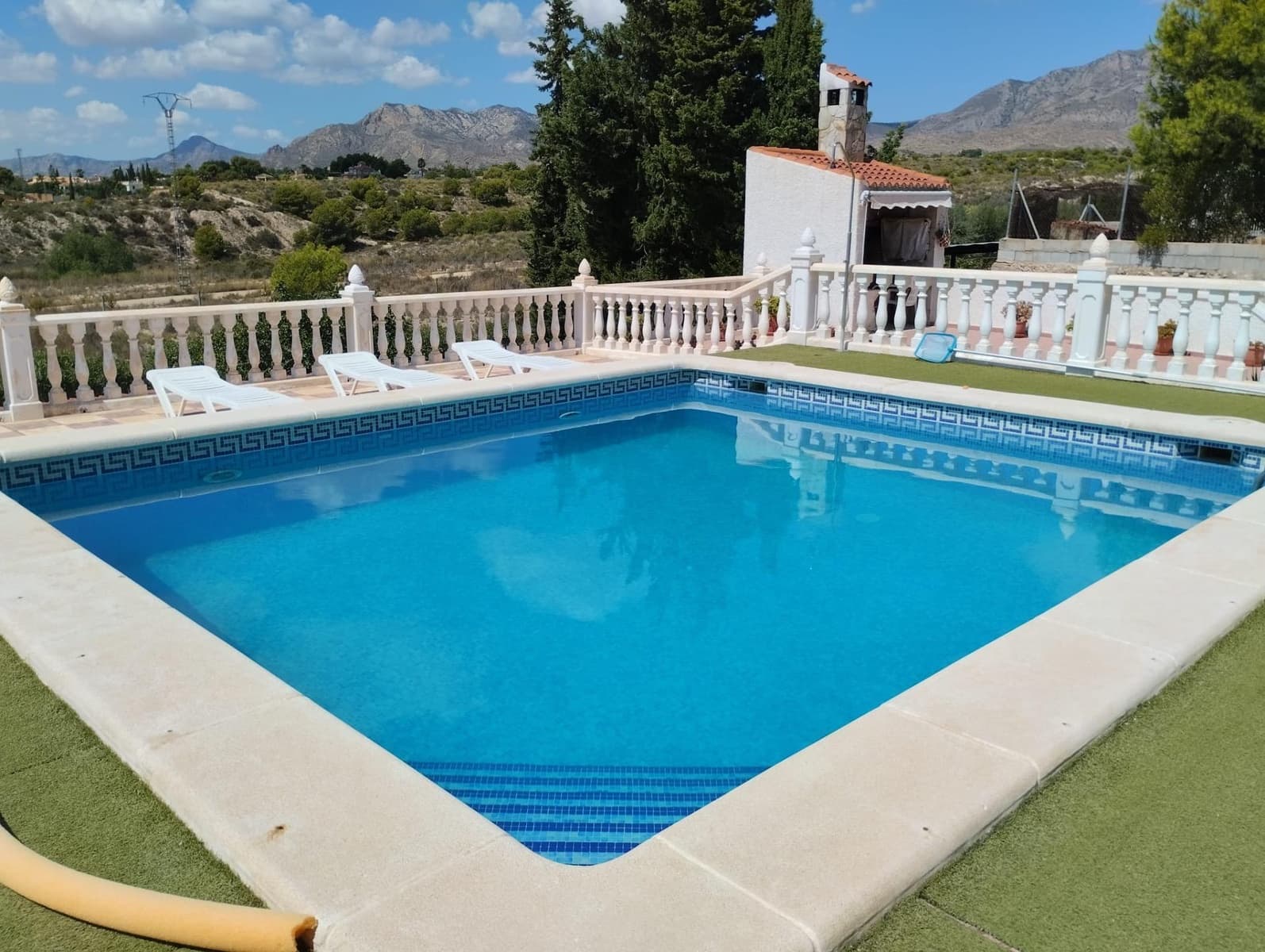 4 soveværelse Villa til salg i Albatera med swimmingpool - € 362.000 (Ref: 9829306)