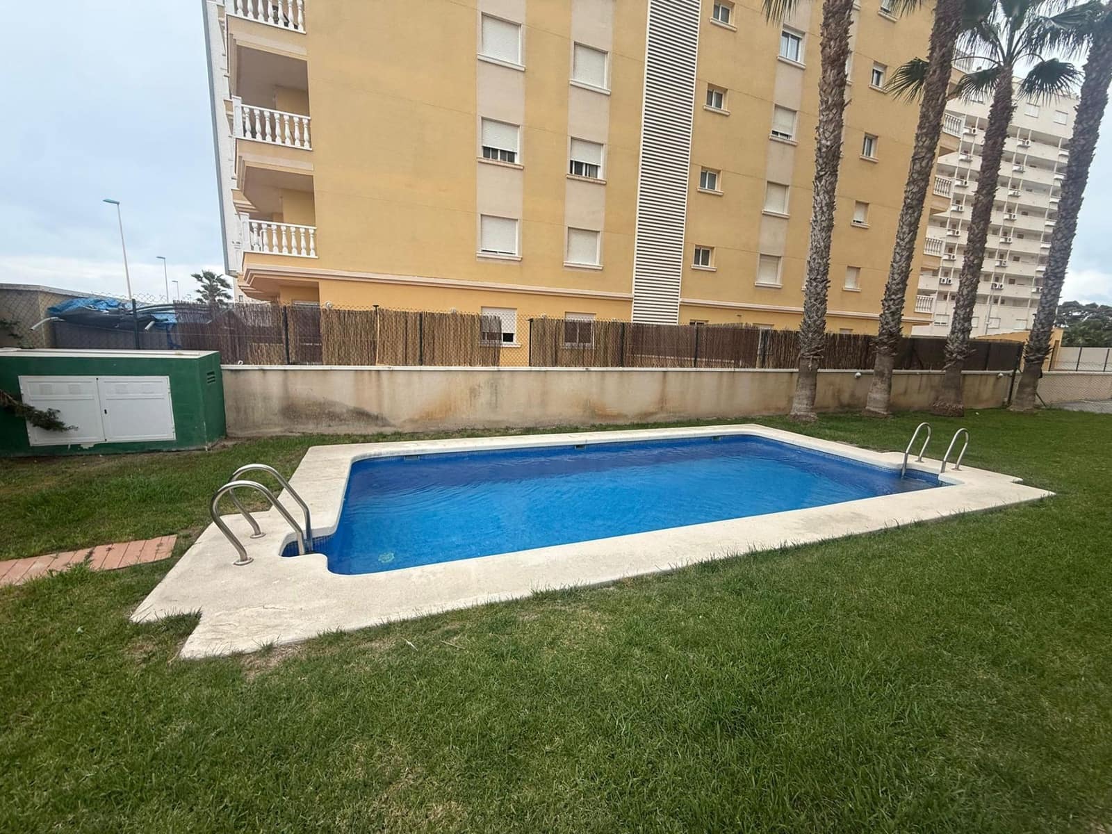 3 chambre Appartement à vendre à Guardamar del Segura avec piscine - 219 000 € (Ref: 9836441)