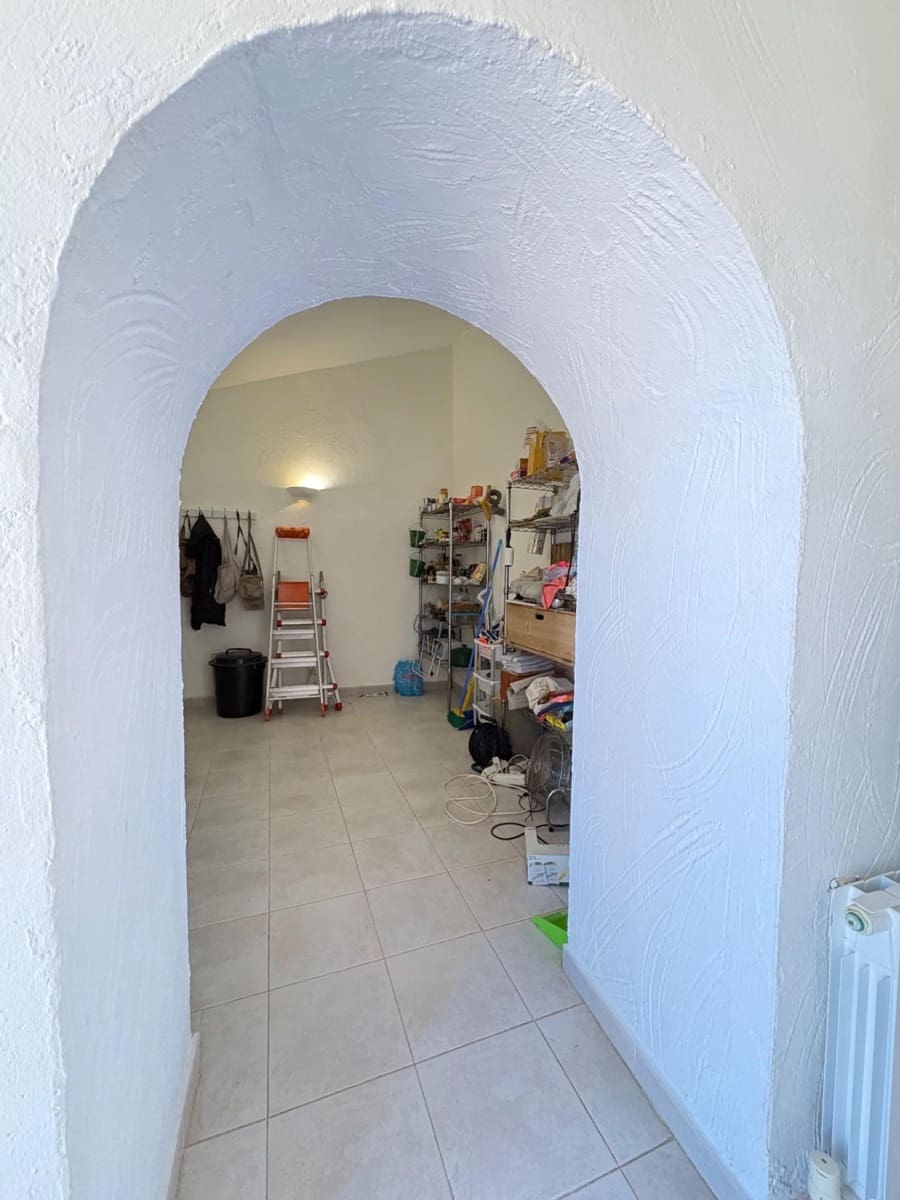 3 soveværelse Villa til salg i Algorfa med swimmingpool - € 440.000 (Ref: 9898919)