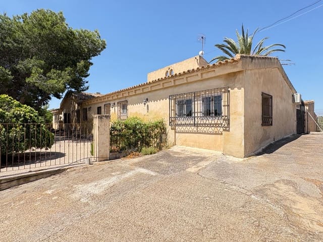 3 soveværelse Villa til salg i Algorfa med swimmingpool - € 440.000 (Ref: 9898919)