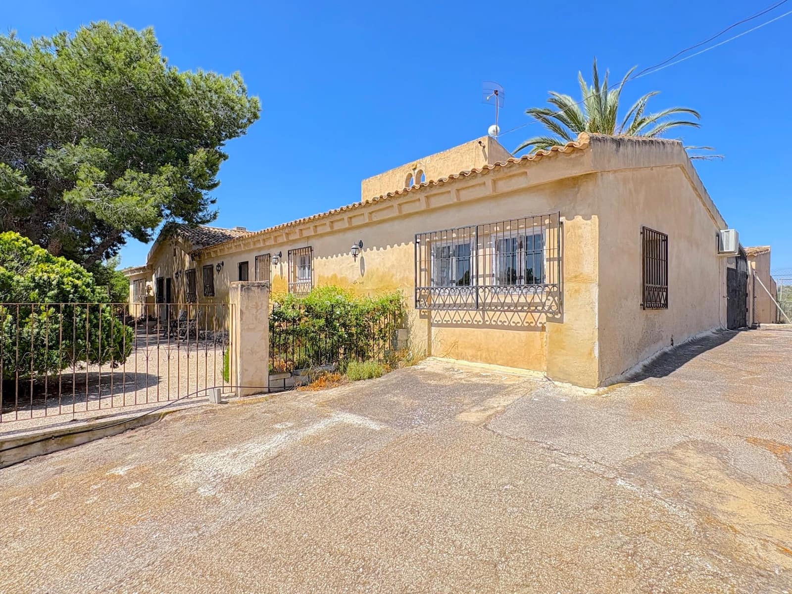 3 quarto Moradia para venda em Algorfa com piscina garagem - 439 900 € (Ref: 9898919)