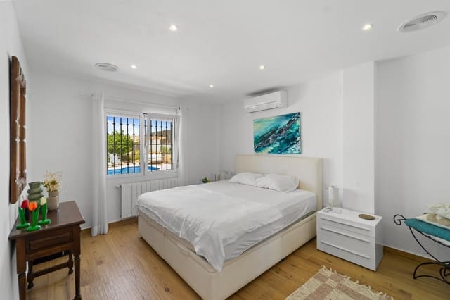 7 soverom Villa til salgs i San Fulgencio med svømmebasseng garasje - € 799 900 (Ref: 9994337)