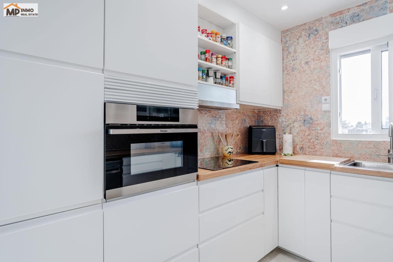 Chalet de 4 habitaciones en Calpe / Calp en venta con piscina garaje - 850.000 € (Ref: 10005571)