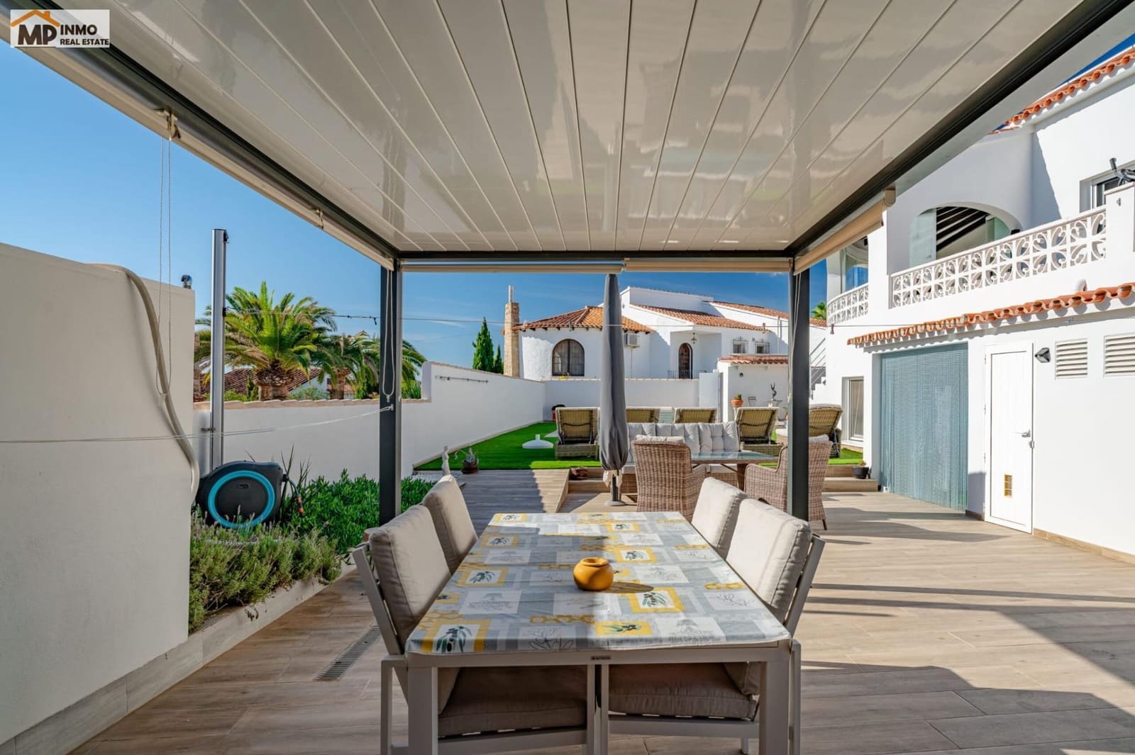 Chalet de 4 habitaciones en Calpe / Calp en venta con piscina garaje - 850.000 € (Ref: 10005571)