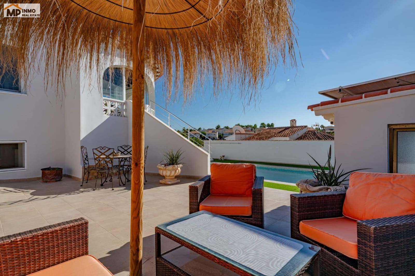 Chalet de 4 habitaciones en Calpe / Calp en venta con piscina garaje - 850.000 € (Ref: 10005571)