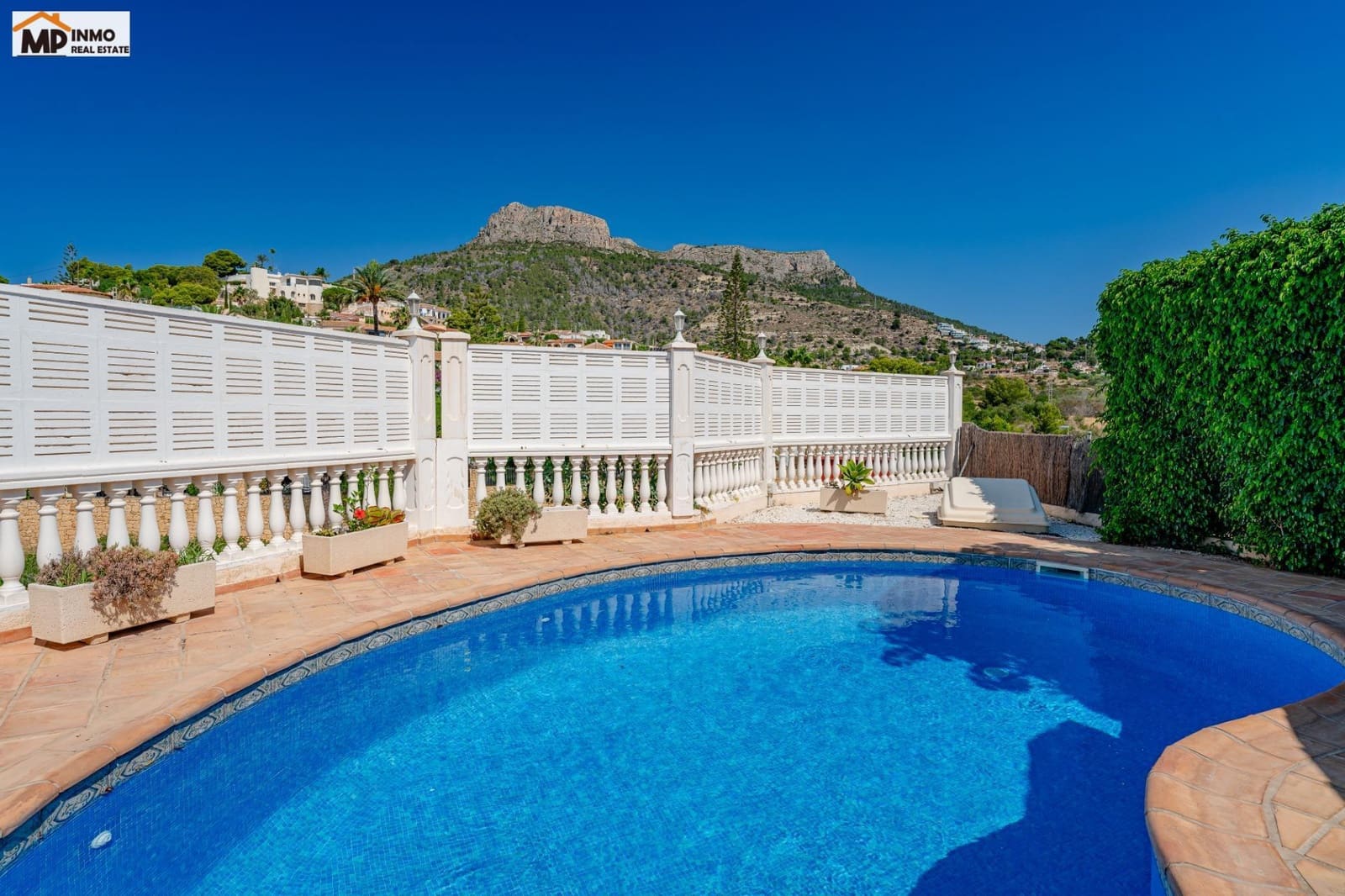3 soveværelse Villa til salg i Calpe / Calp med swimmingpool garage - € 1.350.000 (Ref: 10011619)