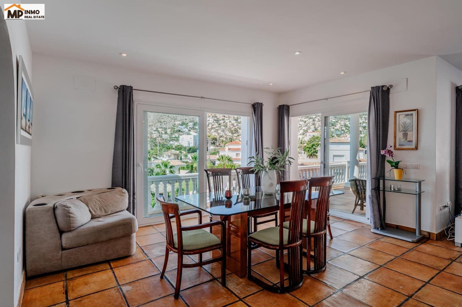 3 soveværelse Villa til salg i Calpe / Calp med swimmingpool garage - € 1.350.000 (Ref: 10011619)