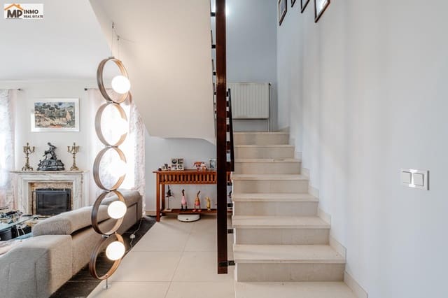 5 Zimmer Villa zu verkaufen in Calpe / Calp mit Pool Garage - 849.000 € (Ref: 10013323)