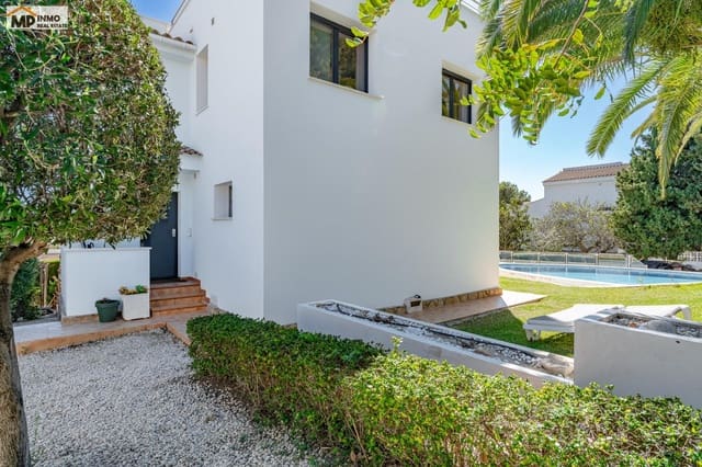 5 Zimmer Villa zu verkaufen in Calpe / Calp mit Pool Garage - 849.000 € (Ref: 10013323)