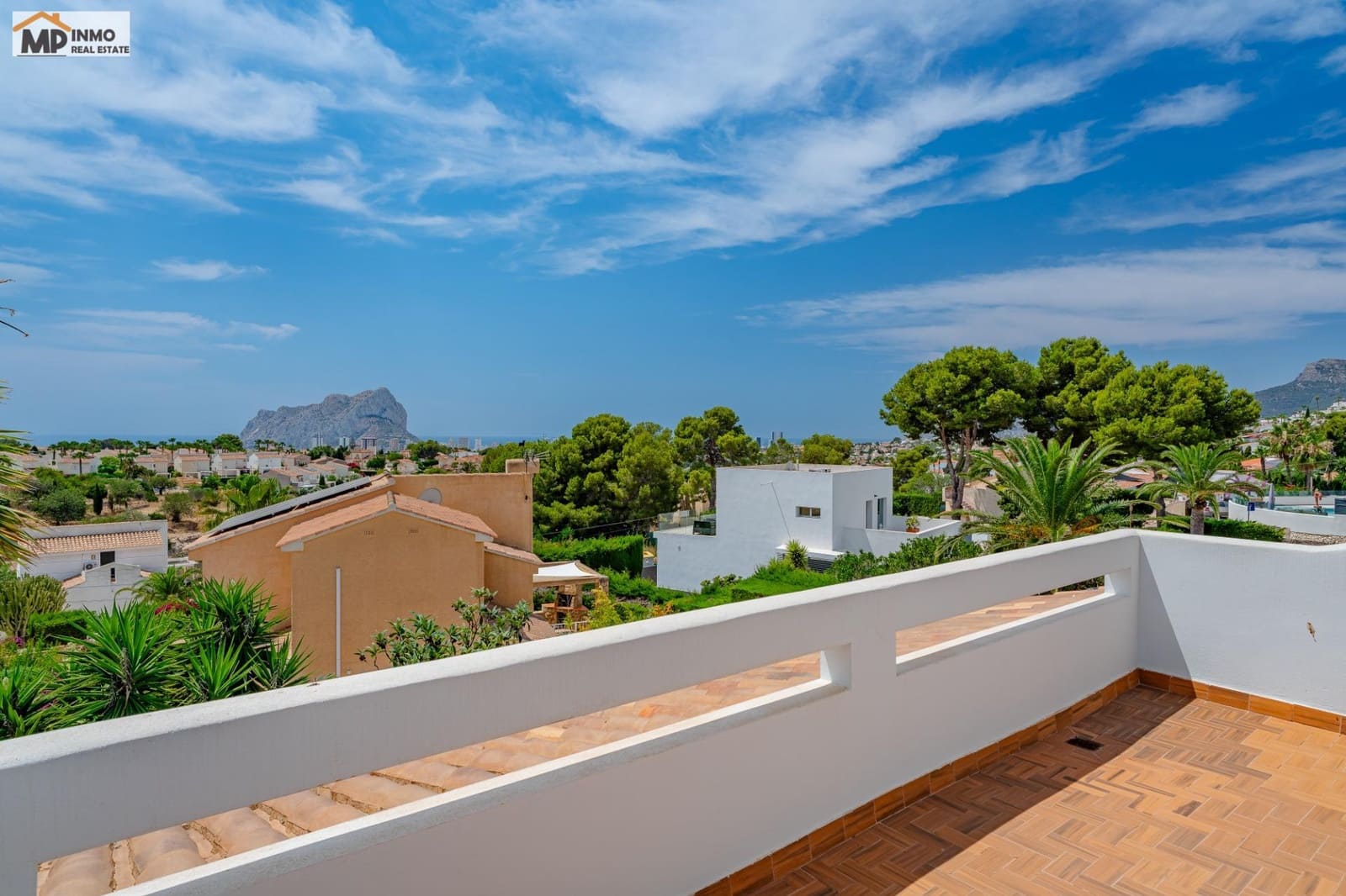 5 Zimmer Villa zu verkaufen in Calpe / Calp mit Pool Garage - 849.000 € (Ref: 10013323)