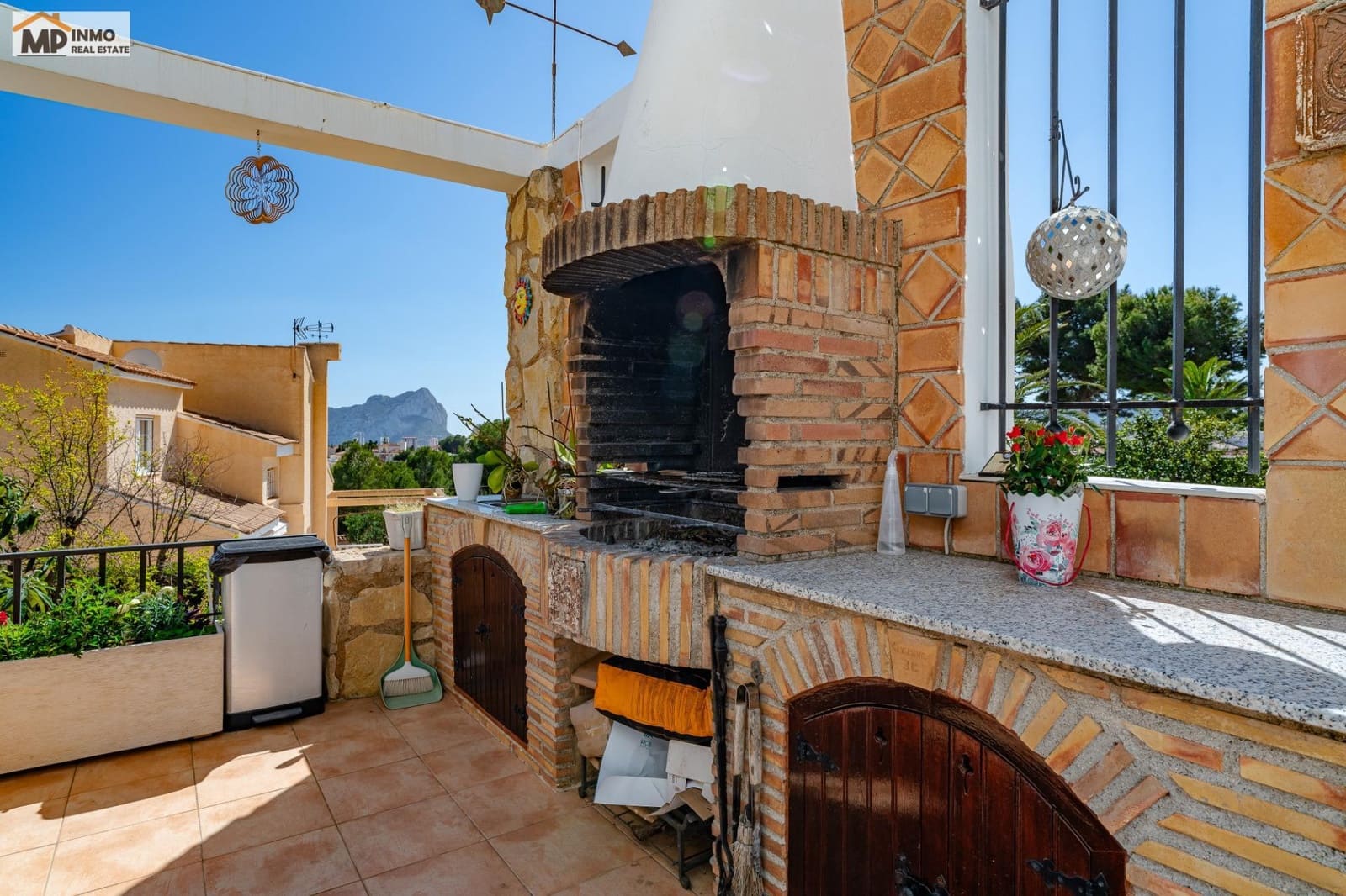 5 Zimmer Villa zu verkaufen in Calpe / Calp mit Pool Garage - 849.000 € (Ref: 10013323)