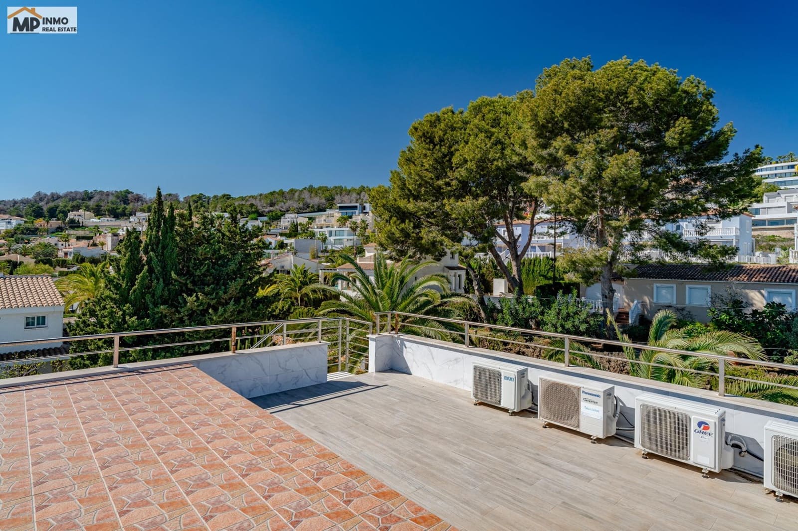 5 Zimmer Villa zu verkaufen in Calpe / Calp mit Pool Garage - 849.000 € (Ref: 10013323)