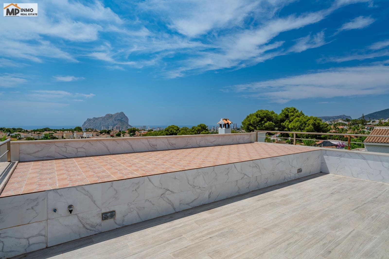 5 Zimmer Villa zu verkaufen in Calpe / Calp mit Pool Garage - 849.000 € (Ref: 10013323)