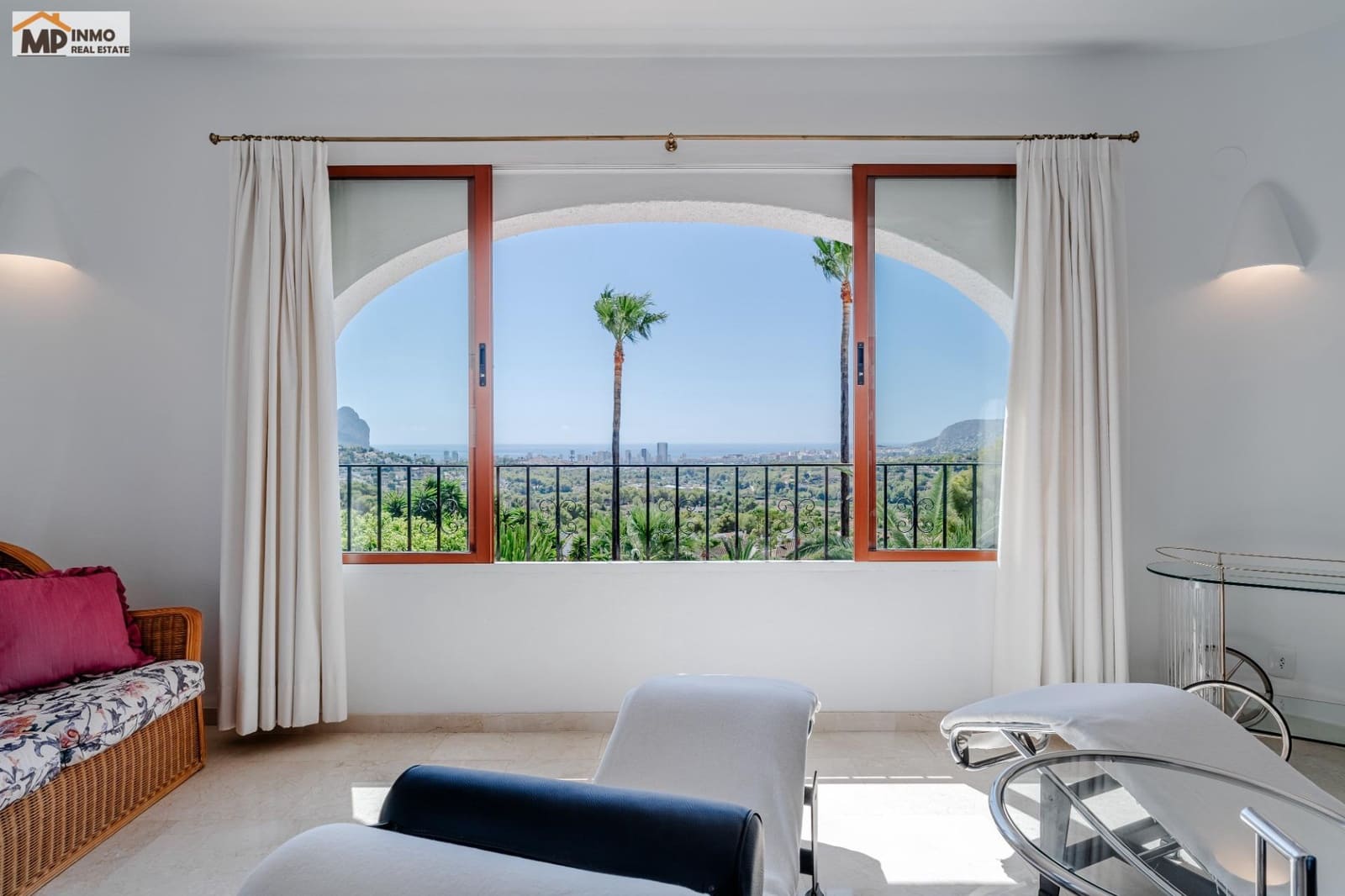 4 Zimmer Villa zu verkaufen in Calpe / Calp mit Pool Garage - 760.000 € (Ref: 10086422)