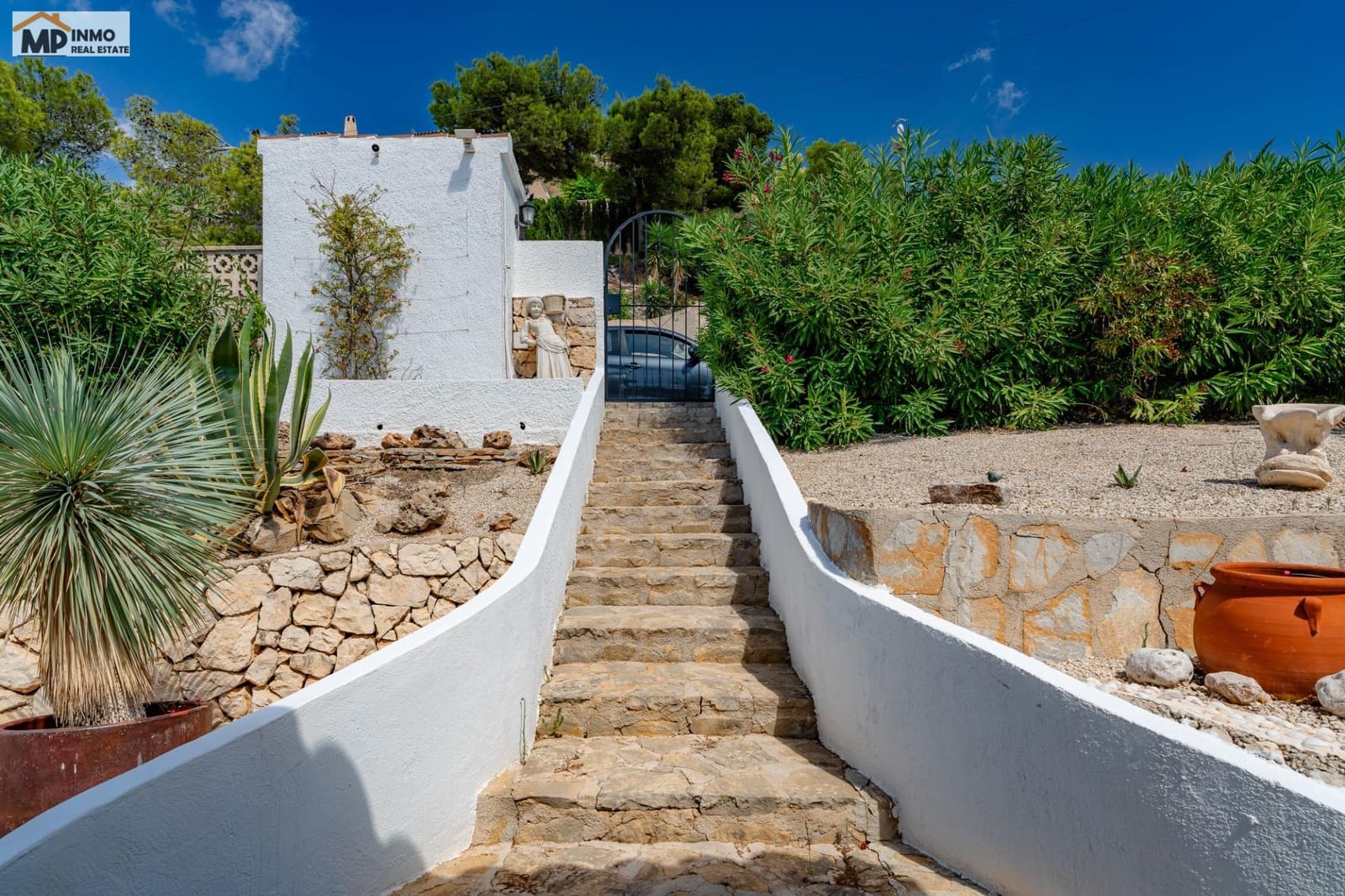 4 Zimmer Villa zu verkaufen in Calpe / Calp mit Pool Garage - 760.000 € (Ref: 10086422)
