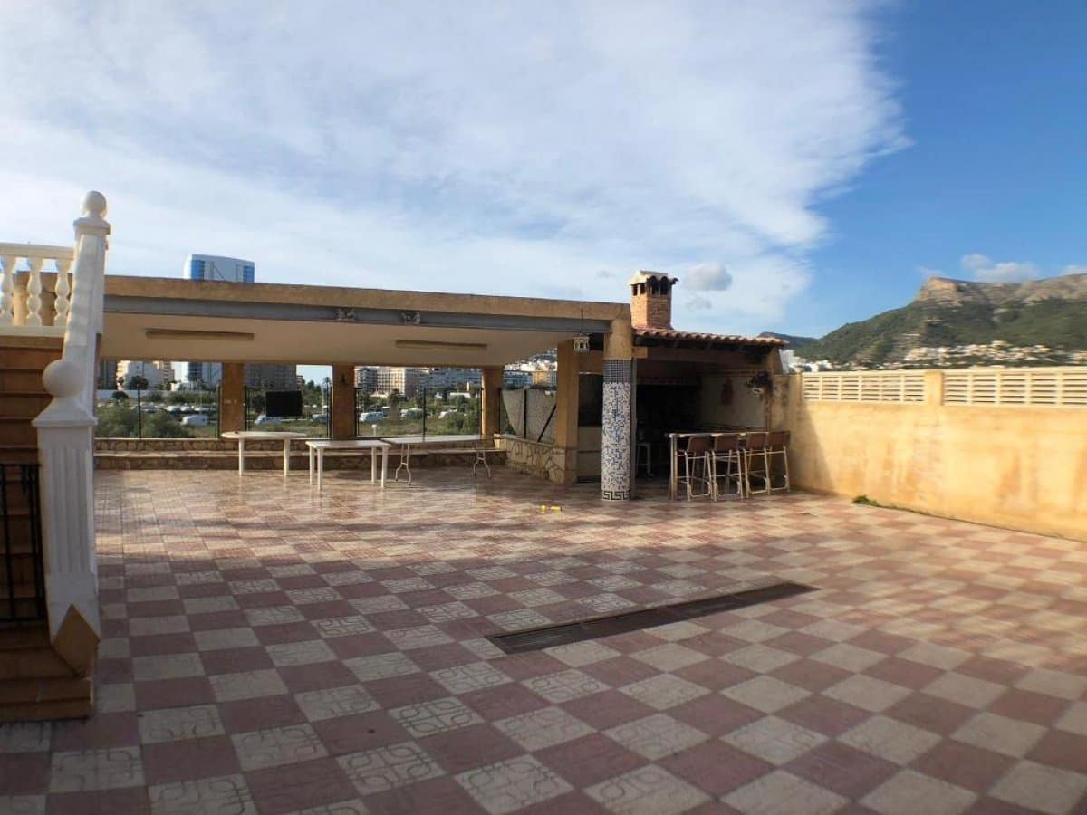 5 bedroom Villa for sale in Calpe / Calp with pool garage - € 875,000 (Ref: 6197640)