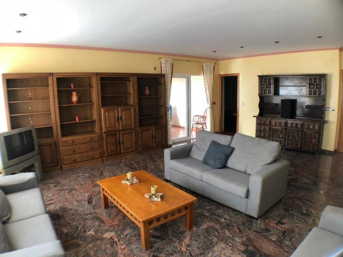 5 bedroom Villa for sale in Calpe / Calp with pool garage - € 875,000 (Ref: 6197640)