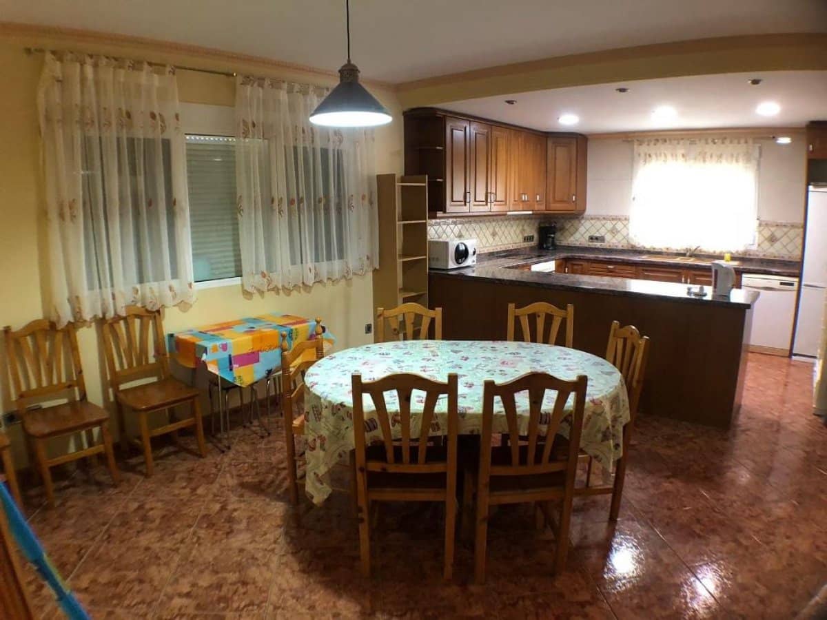 5 bedroom Villa for sale in Calpe / Calp with pool garage - € 875,000 (Ref: 6197640)