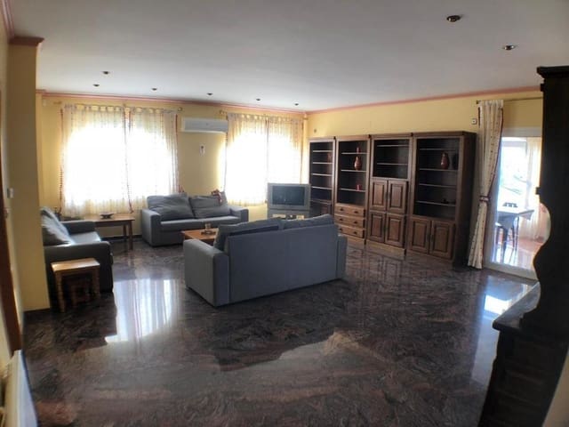 5 bedroom Villa for sale in Calpe / Calp with pool garage - € 875,000 (Ref: 6197640)