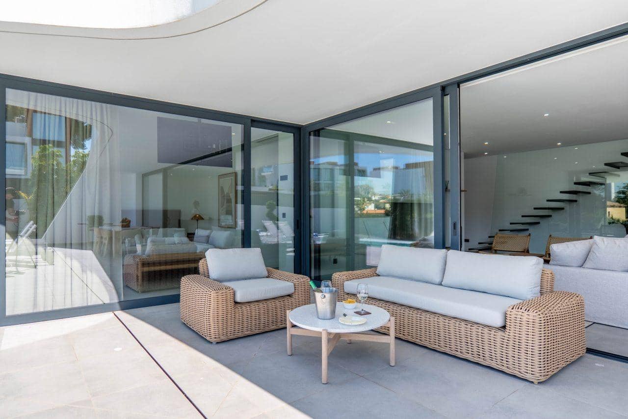 Chalet de 4 habitaciones en Calpe / Calp en venta con piscina - 1.290.000 € (Ref: 6327883)